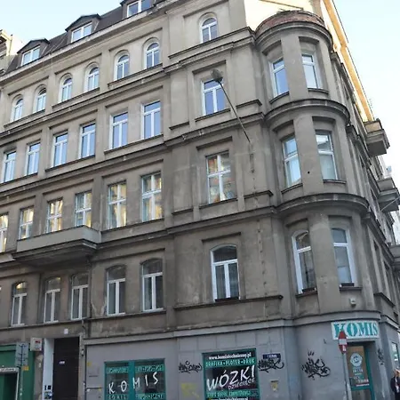 ホステル Ada Aparthouse ヴロツワフ