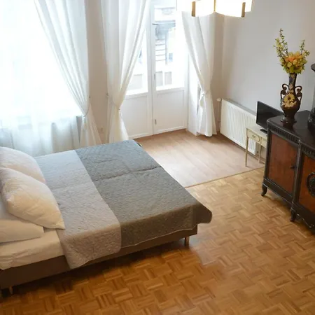 ホステル Ada Aparthouse *