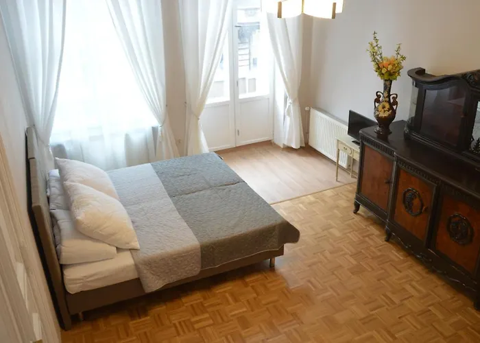 Хостел Ada Aparthouse *