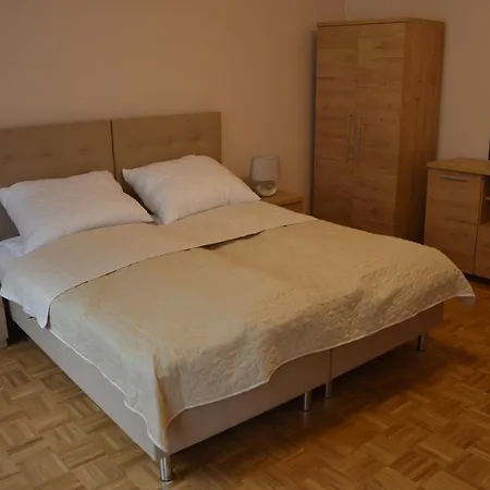 Hostel Ada Aparthouse