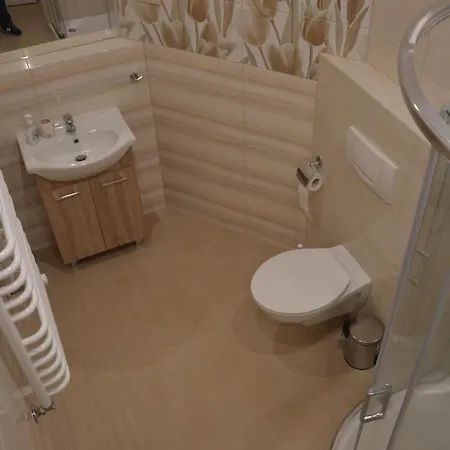 Ada Aparthouse Hostel Βρότσλαβ
