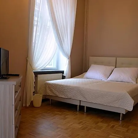 Vandrerhjem Ada Aparthouse *
