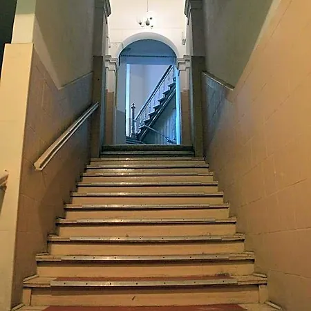 Ada Aparthouse *