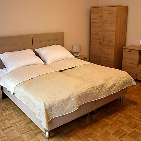 Ada Aparthouse *
